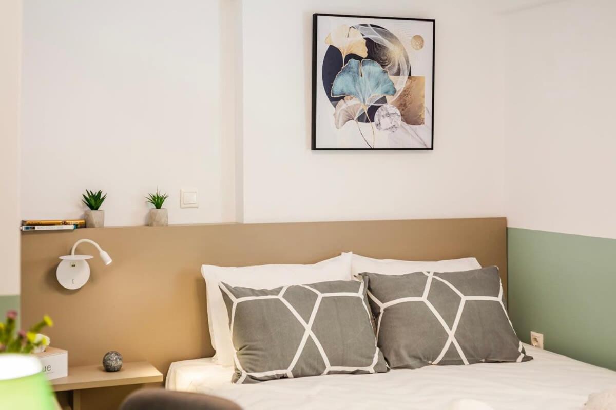 Kalamata Lime Studio - Cozy Gem With Private Parking Exterior photo